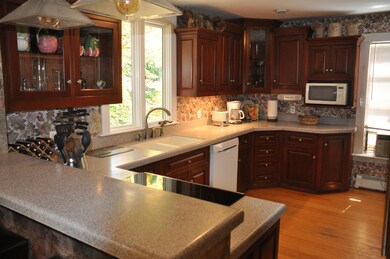 252 N Main St, Franklin, NH 03235 - photo 4