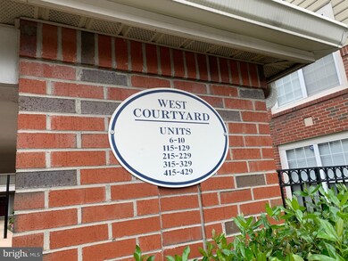 Quaker Hill Community unit 118, Alexandria, VA 22314 - photo 2