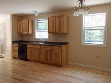 67 Jennifer Ln, Conway, NH 03818 - photo 5