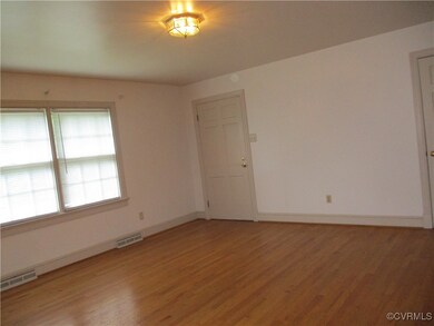403 S James St unit B, Ashland, VA 23005 - photo 3