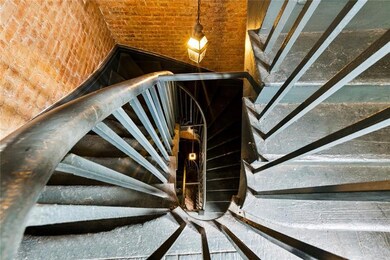 Thrid floor walk up