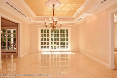 Dining Room overlooking Garden