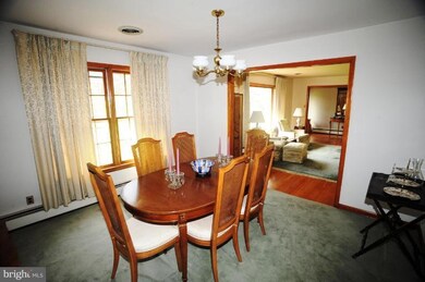 8804 Briarcroft Ln, Laurel, MD 20708 - photo 2