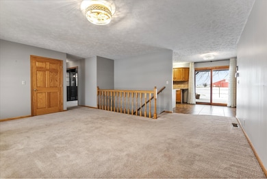 605 Morningside Dr, Chenoa, IL 61726 - photo 7