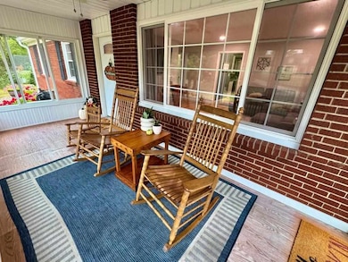 708 N Fairoaks Dr, New Castle, IN 47362 - photo 3