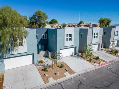 Wonderful Modern Home from Move in Ready Collectio