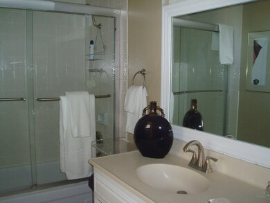 45905 Portola bath