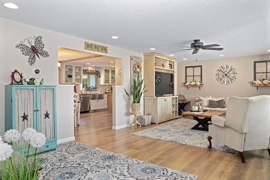 551 Towne St, Grants Pass, OR 97527 - photo 7