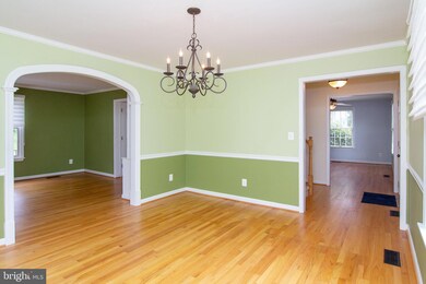 4200 Ravenhurst Cir, Glen Arm, MD 21057 - photo 6