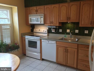 14 Tullycross Ct, Lutherville Timonium, MD 21093 - photo 3