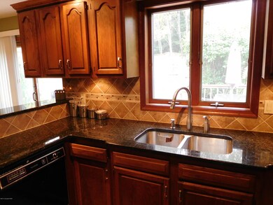 174 Mary Ann Terrace, Sciota, PA 18354 - photo 6