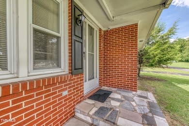 107 Woodland Dr-6