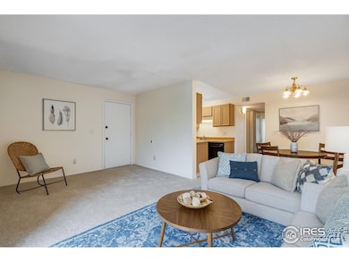 High Hollows unit 237, Aurora, CO 80012 - photo 3