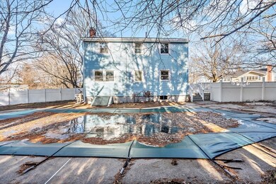182 Trull Ln E, Lowell, MA 01852 - photo 4
