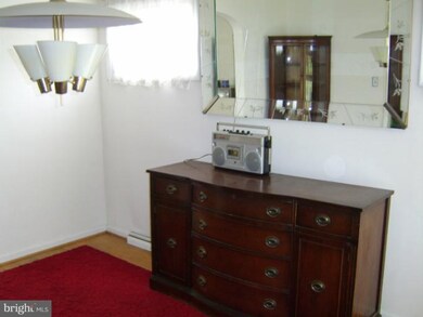 3900 The Alameda, Baltimore, MD 21218 - photo 6