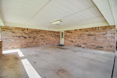 600 E. Butcher Switch-21