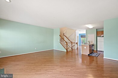 10194 Pale Rose Loop, Bristow, VA 20136 - photo 5