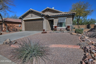 6756 W Patriot Way Florence AZ-large-002