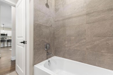 PICTURES ARE FOR ILLUSTRATION PURPOSE PNLY