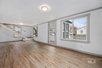 958 Yale Ave, Burley, ID 83318 - photo 4