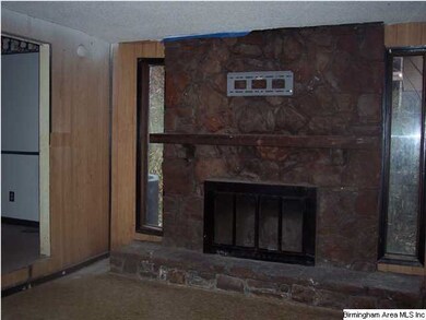 Spacious Den located off Eat-in-Kitchen