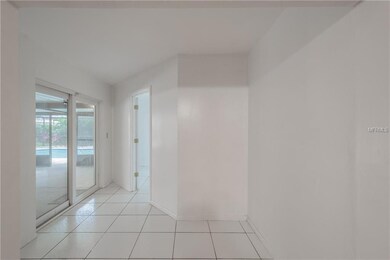 8008 W Elm St, Tampa, FL 33615 - photo 7