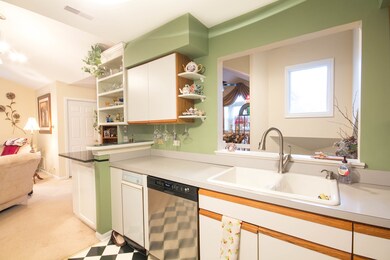 1251 Rhodes Ln unit 1207, Naperville, IL 60540 - photo 2