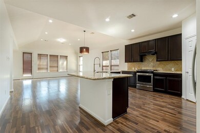 18002 Clayton Bluff Ln, Cypress, TX 77433 - photo 4