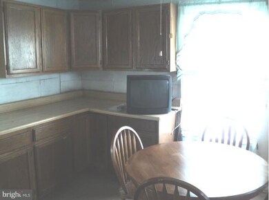 6903 Birdwood Ave, Middle River, MD 21220 - photo 7