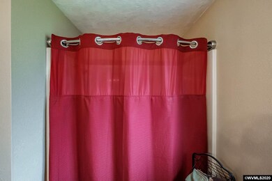 38797 N Ash St, Scio, OR 97374 - photo 5