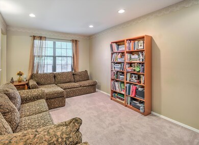 05-LIVING ROOM