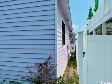 View of home's exterior