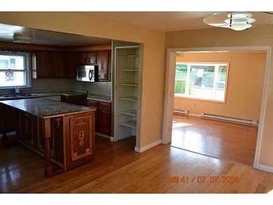 115 Tower St, Westerly, RI 02891 - photo 2