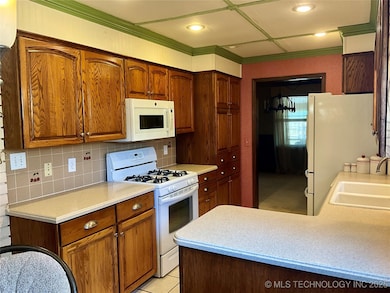 512 S 26th St, Broken Arrow, OK 74014 - photo 3