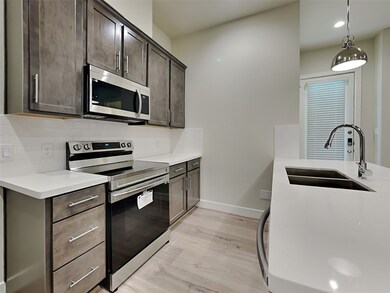 5708 Paul Quinn St, Houston, TX 77091 - photo 4