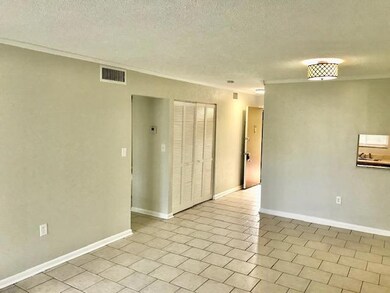 6034 Forest Hill Blvd unit 104, West Palm Beach, FL 33415 - photo 4