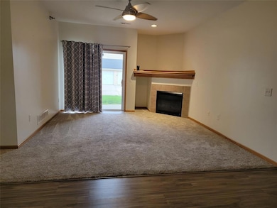 1210 NE 6th Ln unit I9, Ankeny, IA 50021 - photo 5