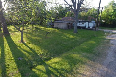 614 Legion Rd, Alvin, TX 77511 - photo 7