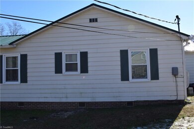 332 Stratford Rd, Archdale, NC 27263 - photo 4