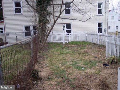 803 Manor St, Lancaster, PA 17603 - photo 3