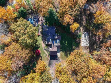 40 Carriage Ln, Bedford, NH 03110 - photo 4