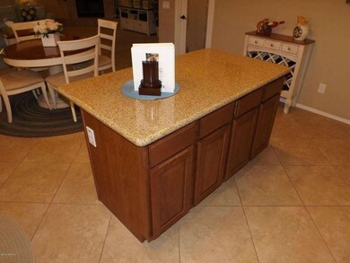 KITCHEN ISLAND IN SPACIOUS KITCHEN