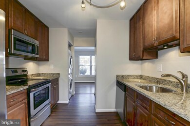 548 Peacock Dr, Hyattsville, MD 20785 - photo 6