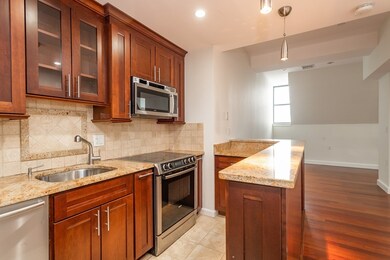 Lincoln Wharf unit 820&821, Boston, MA 02109 - photo 6