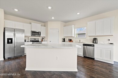 2587 Beachview Dr, Jacksonville, FL 32218 - photo 2