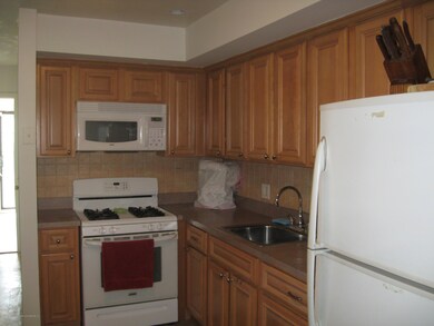 189 Lamped Loop unit 39, Staten Island, NY 10314 - photo 3