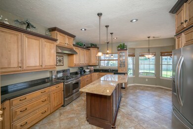 1908 N Mission Cir, Friendswood, TX 77546 - photo 7