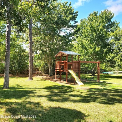 Private Backyard!