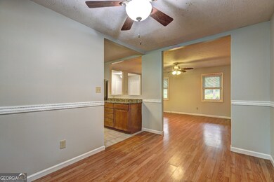 3681 Chestnut Lake Ct, Jonesboro, GA 30236 - photo 7