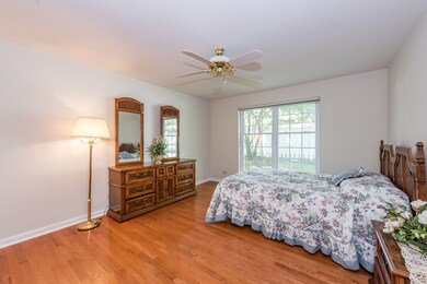 126 Huntington St unit 25A, Lake Bluff, IL 60044 - photo 5